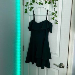 B. Darlin Green Off-Shoulder Hoco Dress Size 7/8